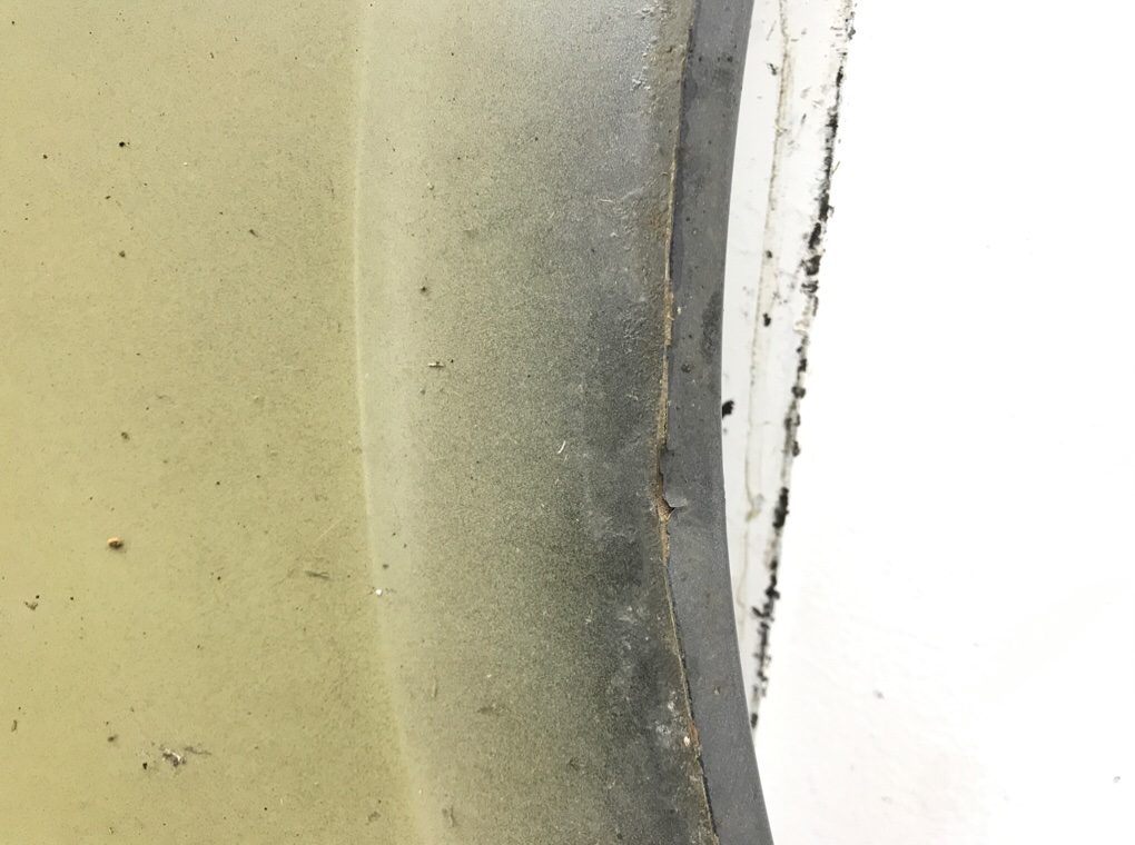 Крыло переднее левое бу для Peugeot 208  1.2 i,  2014 г.