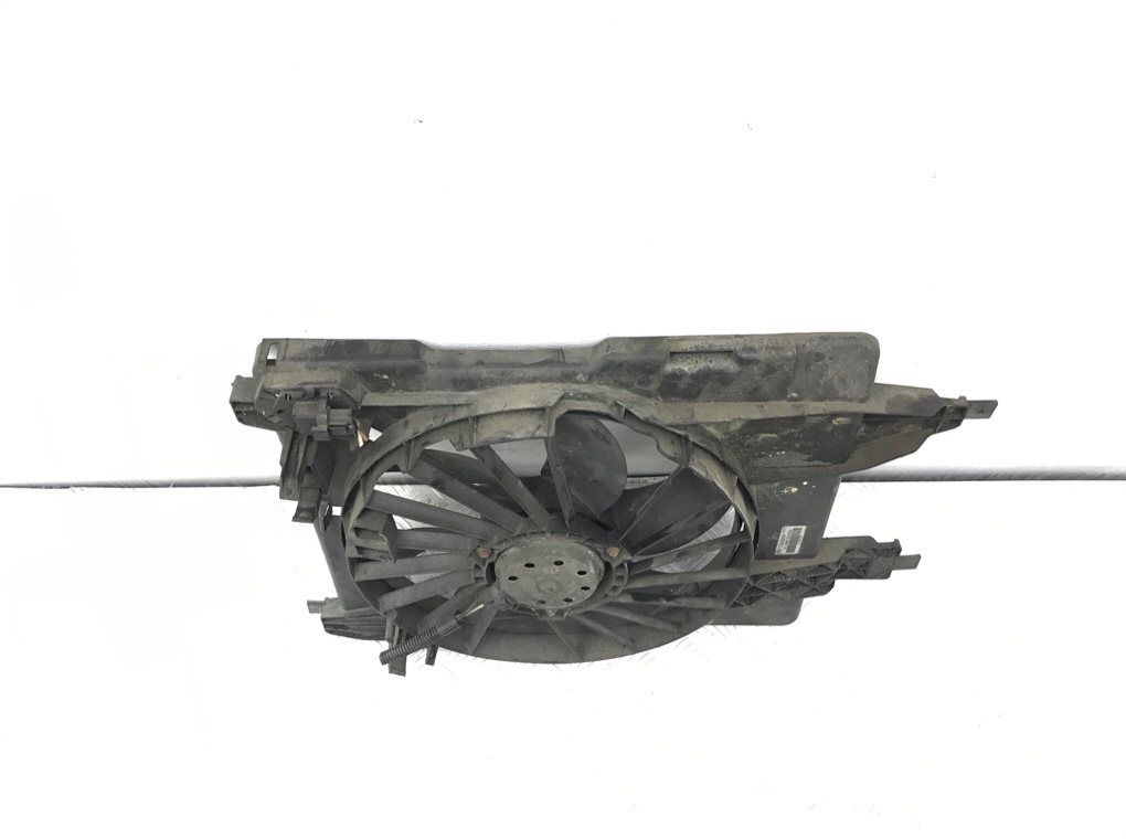 Вентилятор радиатора бу для Renault Megane 2 1.6 i,  2007 г.