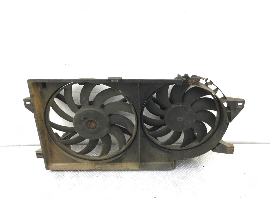 Вентилятор радиатора бу для Chrysler Grand Voyager 4 2.8 CRDi, 2007 г. Вентилятор радиатора бу для Chrysler Grand Voyager 4 2.8 CRDi, 2007 г.