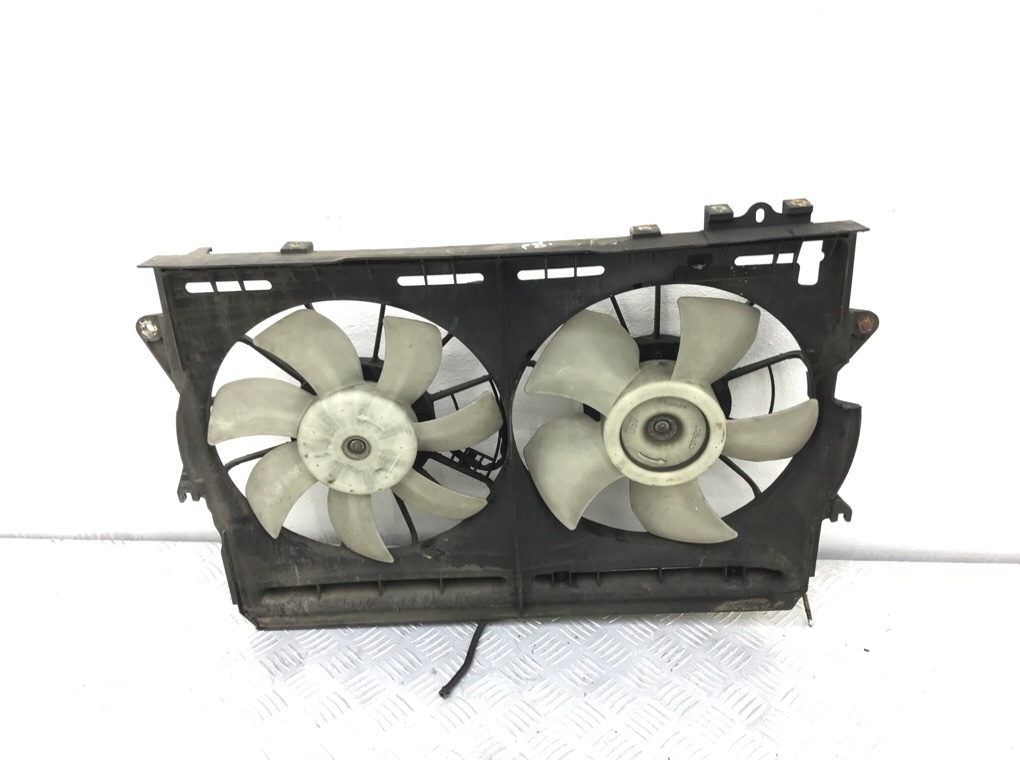 Вентилятор радиатора бу для Toyota Corolla Verso 2.2 TD, 2006 г. Вентилятор радиатора бу для Toyota Corolla Verso 2.2 TD, 2006 г.