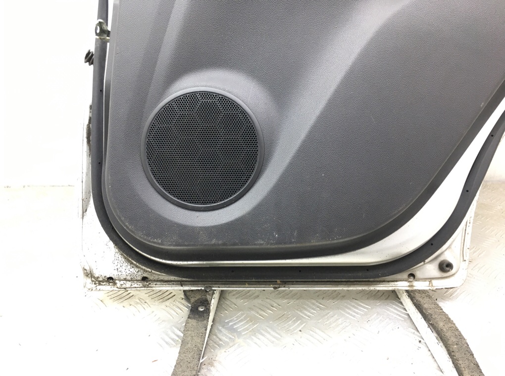 Дверь задняя правая бу для Suzuki Splash  1.2 i,  2009 г.