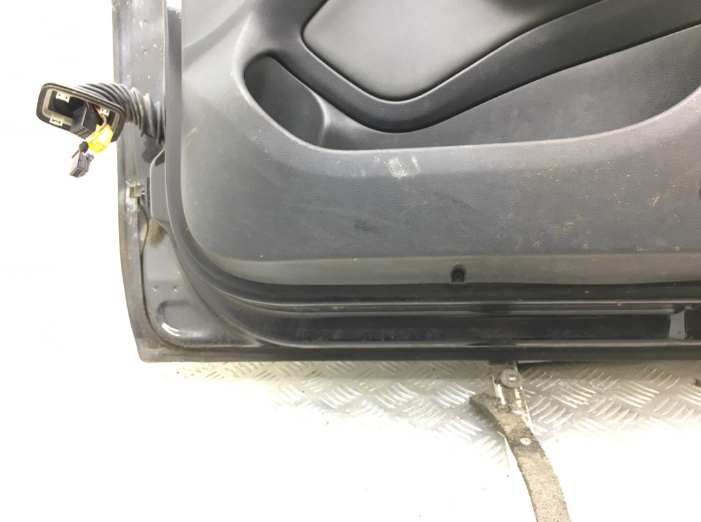 Дверь передняя правая бу для Skoda Octavia A5 2.0 TDi, 2008 г. Дверь передняя правая бу для Skoda Octavia A5 2.0 TDi, 2008 г.