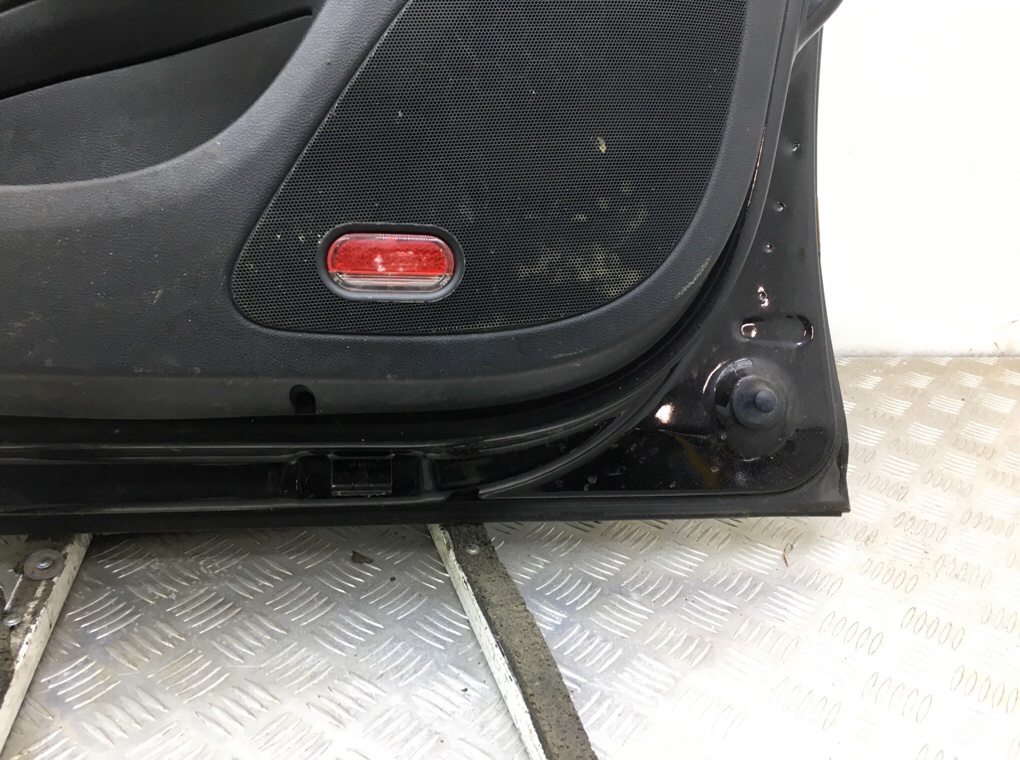 Дверь передняя правая бу для Skoda Octavia A5 2.0 TDi, 2008 г. Дверь передняя правая бу для Skoda Octavia A5 2.0 TDi, 2008 г.