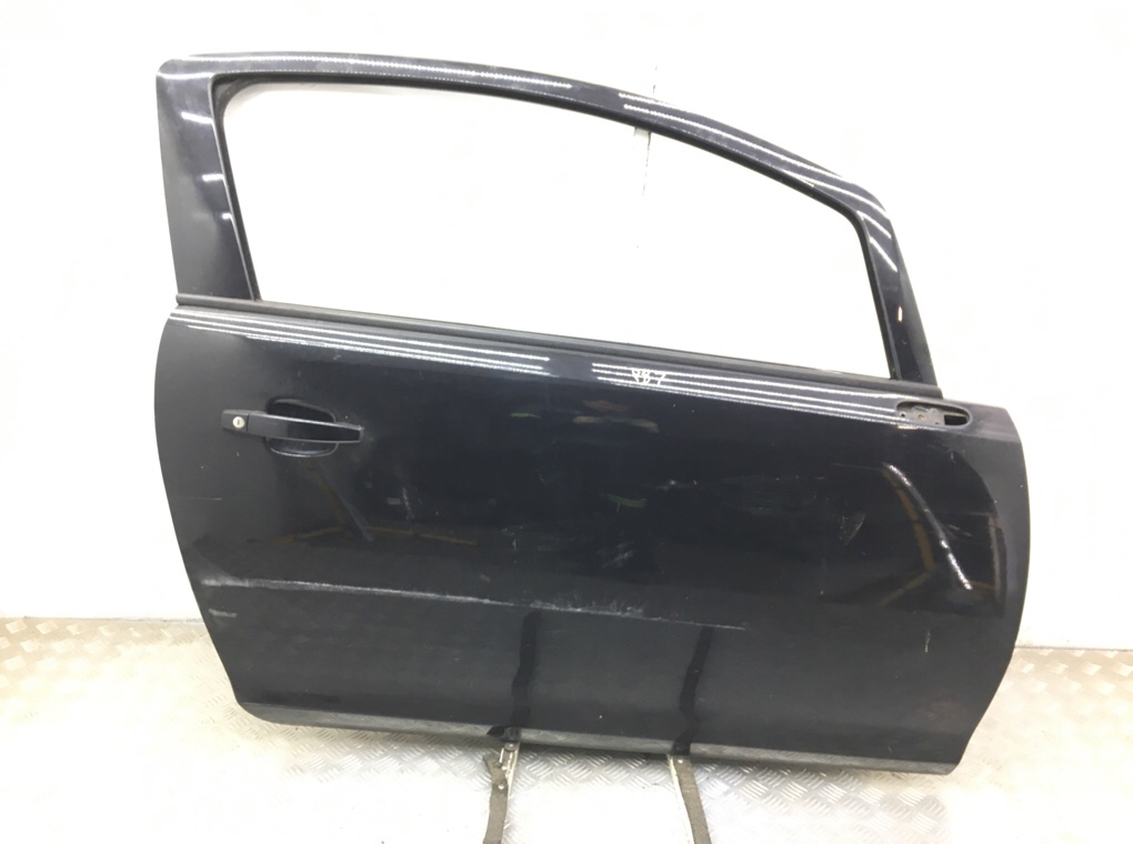 Дверь передняя правая бу для Opel Corsa D 1.2 i, 2010 г.