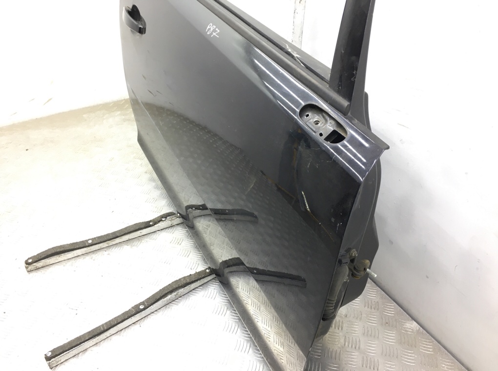 Дверь передняя правая бу для Opel Corsa D 1.2 i,  2010 г.