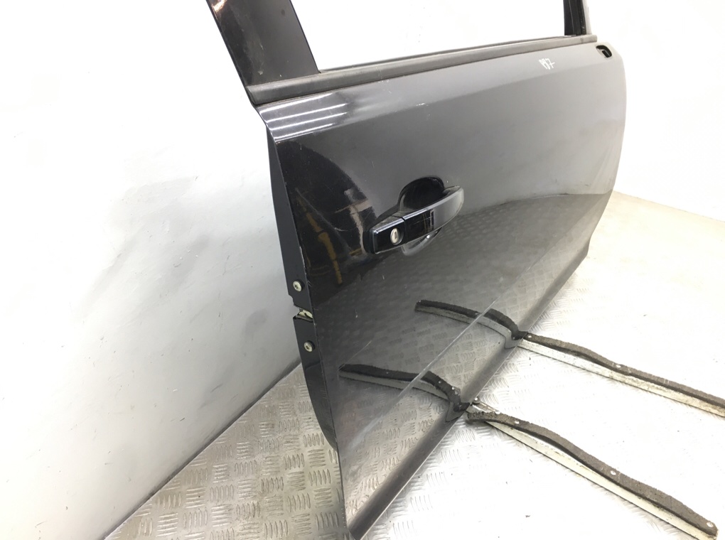 Дверь передняя правая бу для Opel Corsa D 1.2 i,  2010 г.