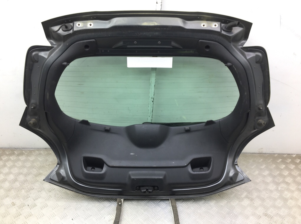 Крышка багажника бу для Peugeot 208  1.2 i,  2014 г.