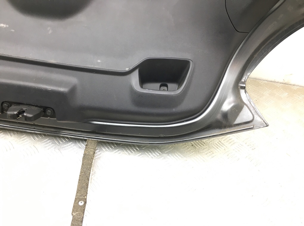 Крышка багажника бу для Peugeot 208  1.2 i,  2014 г.