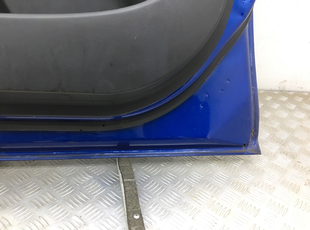 Дверь передняя правая бу для Chevrolet Cruze  2.0 CDi,  2012 г.