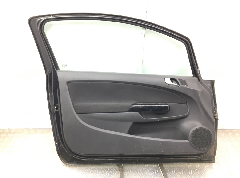 Дверь передняя левая бу для Opel Corsa D 1.3 CDTi, 2007 г. Дверь передняя левая бу для Opel Corsa D 1.3 CDTi, 2007 г.