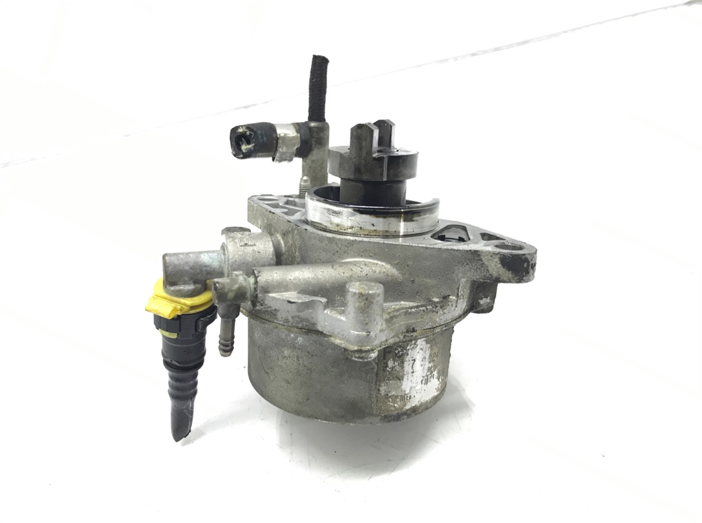 Насос вакуумный бу для Fiat Punto 3 1.3 JTD,  2006 г.