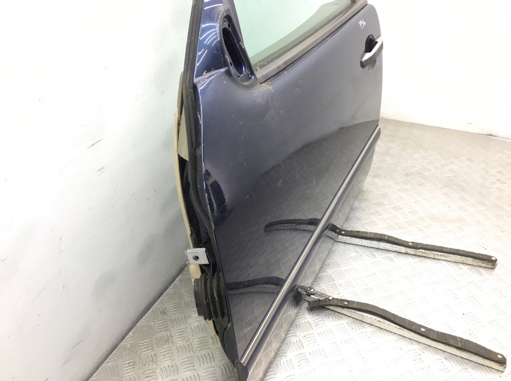 Дверь передняя левая бу для Mercedes E W210 2.4 i, 1998 г. Дверь передняя левая бу для Mercedes E W210 2.4 i, 1998 г.