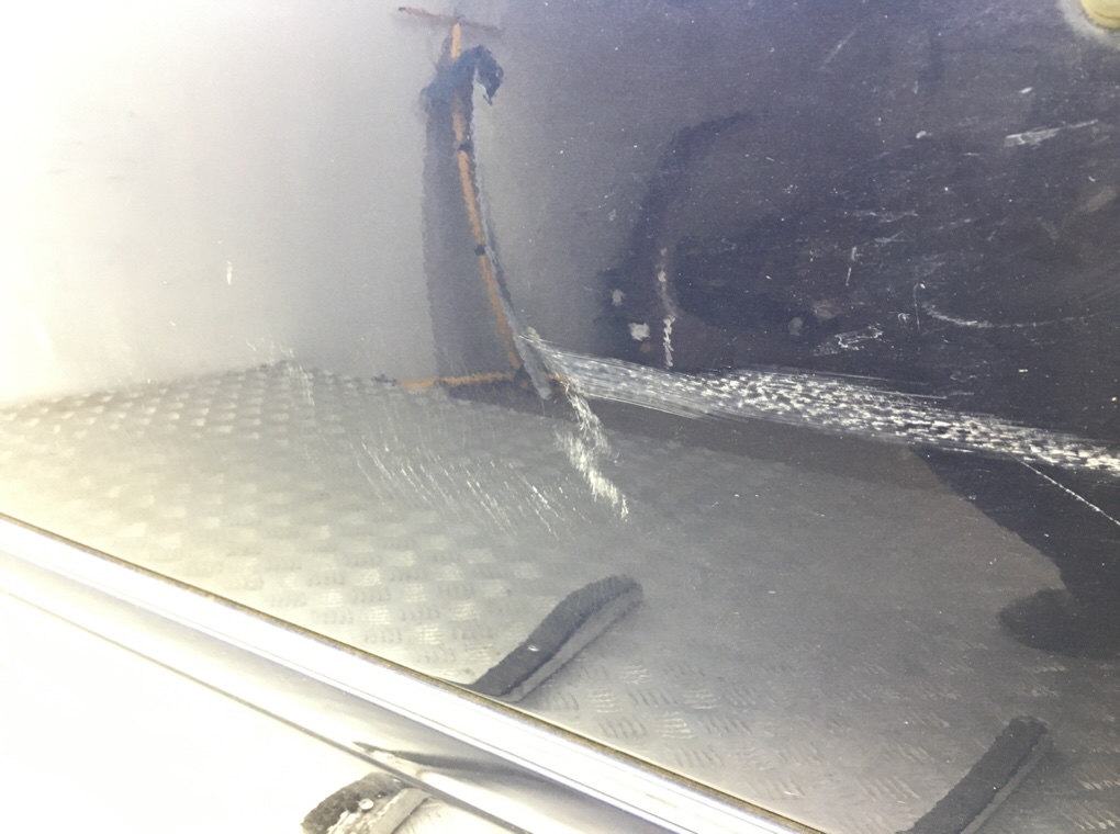 Дверь передняя левая бу для Mercedes E W210 2.4 i, 1998 г. Дверь передняя левая бу для Mercedes E W210 2.4 i, 1998 г.