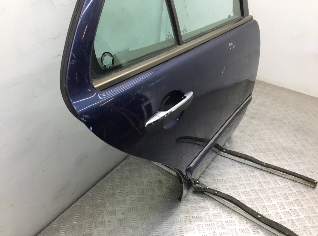 Дверь задняя правая бу для Mercedes E W210 2.4 i,  1998 г.