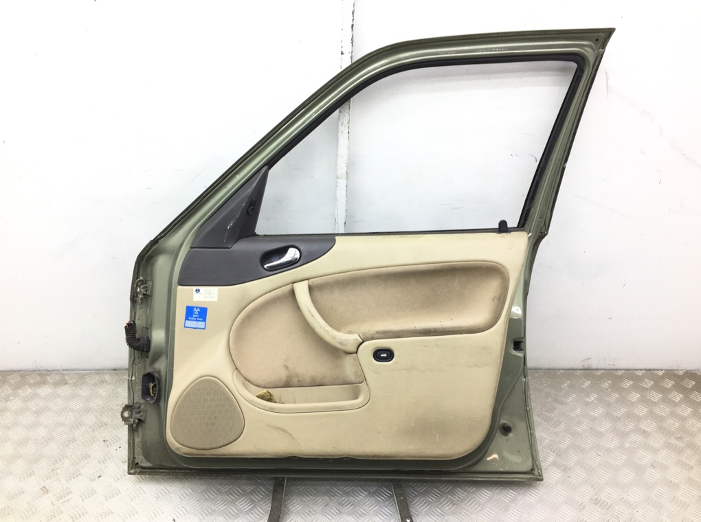 Дверь передняя правая бу для Saab 9-3 1 2.0 i,  1999 г.