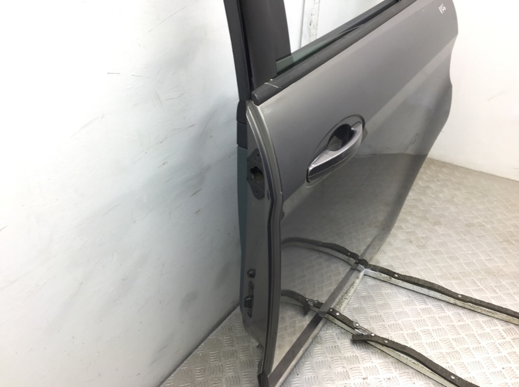 Дверь задняя левая бу для Ford Grand C-Max  1.6 TDCi,  2013 г.