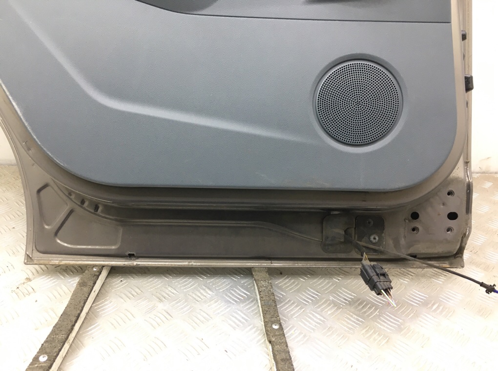 Дверь задняя левая бу для Ford Grand C-Max  1.6 TDCi,  2013 г.