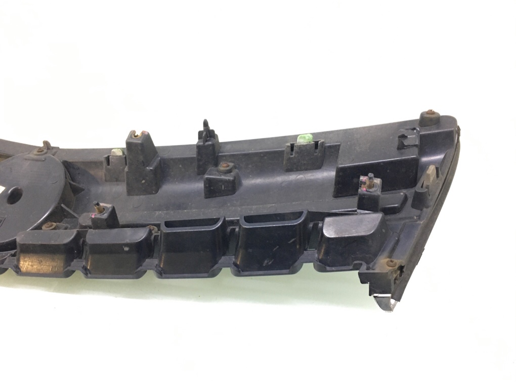 Решетка радиатора бу для Opel Antara  2.2 CDTi,  2011 г.