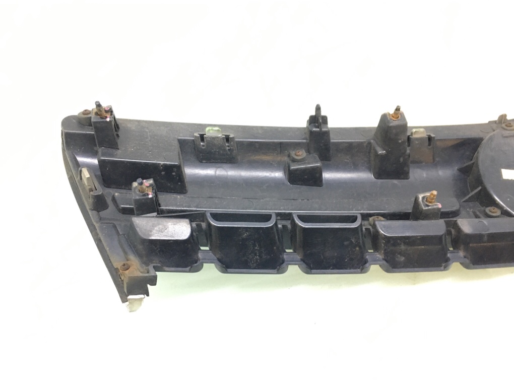 Решетка радиатора бу для Opel Antara  2.2 CDTi,  2011 г.