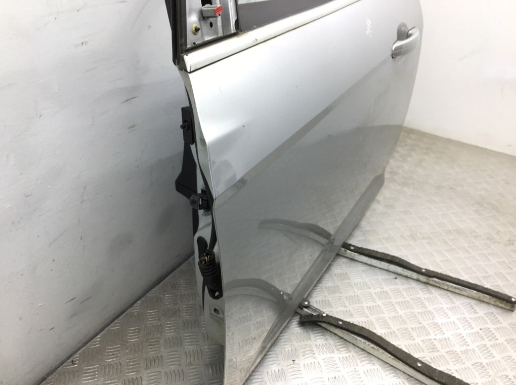 Дверь передняя левая бу для Ford Focus 3 1.6 TDCi, 2013 г. Дверь передняя левая бу для Ford Focus 3 1.6 TDCi, 2013 г.