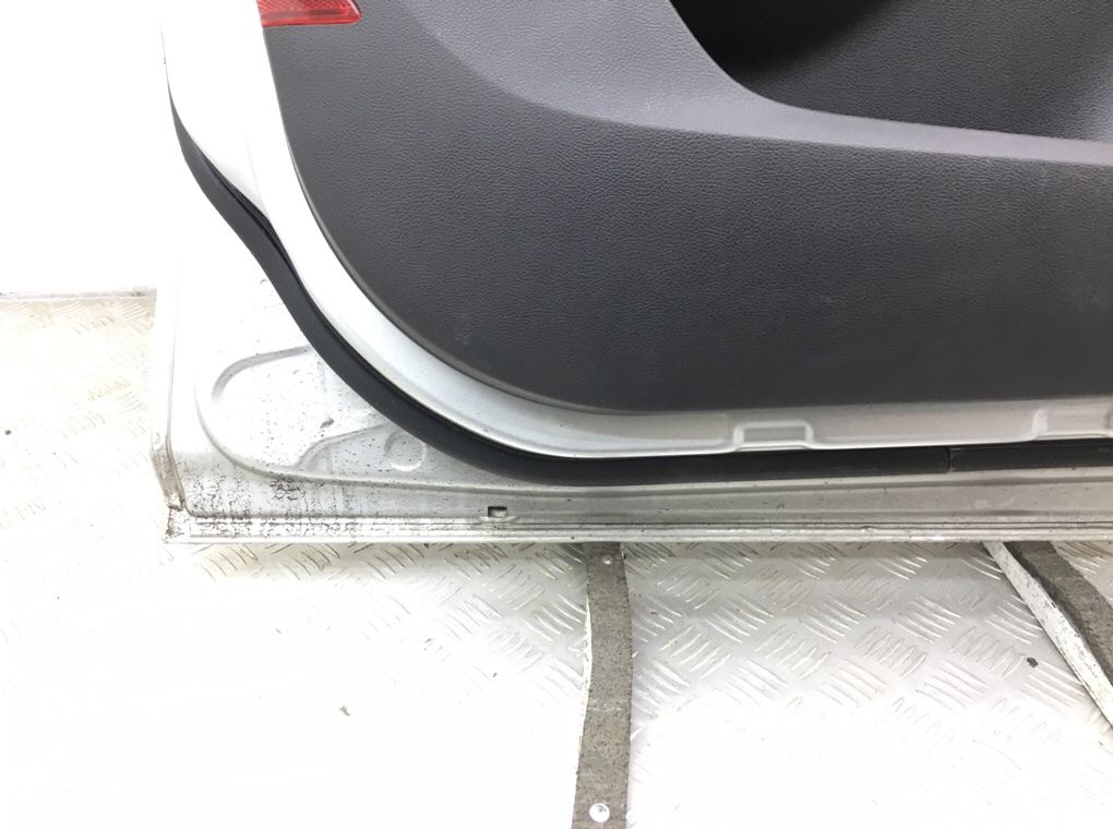 Дверь передняя левая бу для Ford Focus 3 1.6 TDCi, 2013 г. Дверь передняя левая бу для Ford Focus 3 1.6 TDCi, 2013 г.