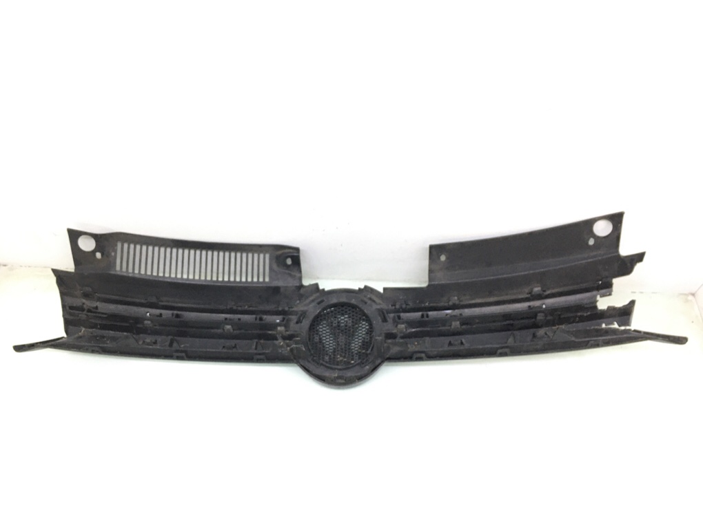 Решетка радиатора бу для Volkswagen Golf 6 1.6 TDi,  2011 г.