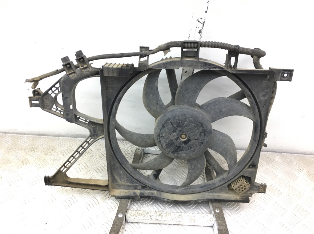 Вентилятор радиатора бу для Opel Corsa C 1.2 i, 2005 г. Вентилятор радиатора бу для Opel Corsa C 1.2 i, 2005 г.