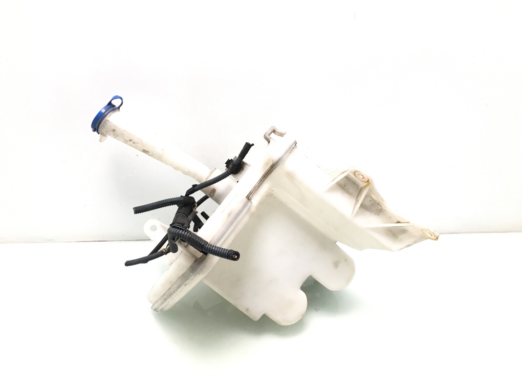 Бачок омывателя бу для Toyota Auris 2 1.4 TD, 2014 г.