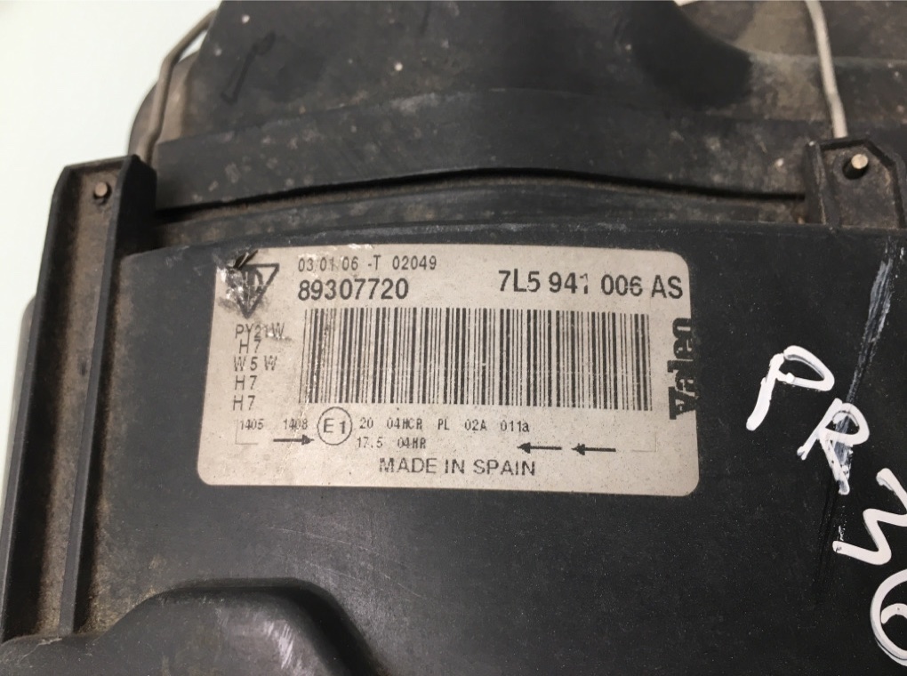 Фара правая бу для Porsche Cayenne 955 3.2 i,  2005 г.