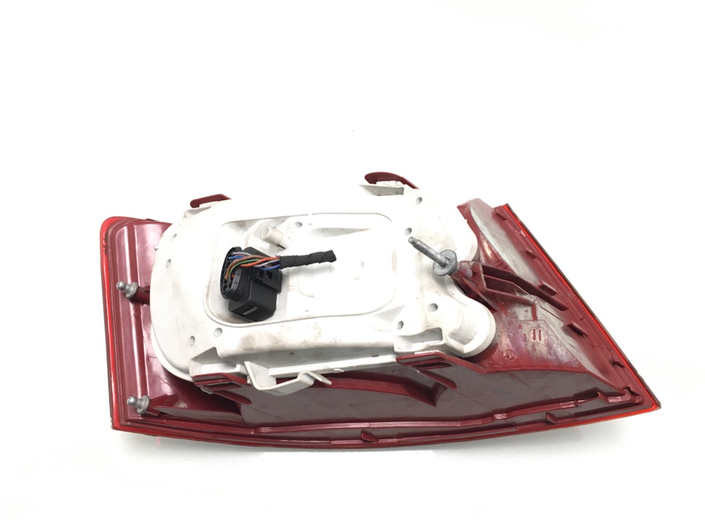 Фонарь задний правый бу для Audi A6 C6 2.4 i,  2004 г.