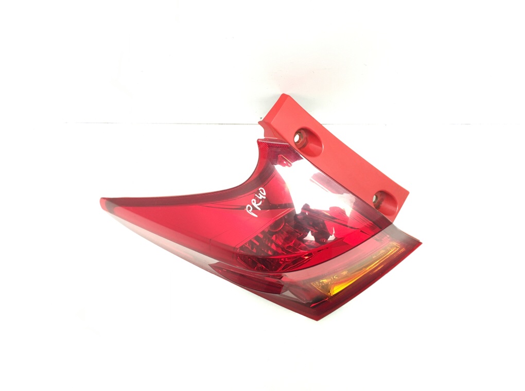 Фонарь задний левый бу для Toyota Auris 2 1.4 TD, 2014 г. Фонарь задний левый бу для Toyota Auris 2 1.4 TD, 2014 г.