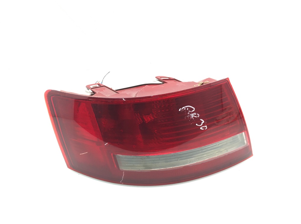 Фонарь задний левый бу для Audi A6 C6 2.4 i, 2004 г.