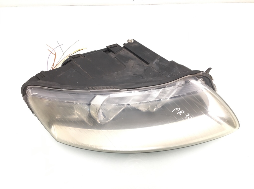 Фара правая бу для Audi A6 C6 2.4 i,  2004 г.