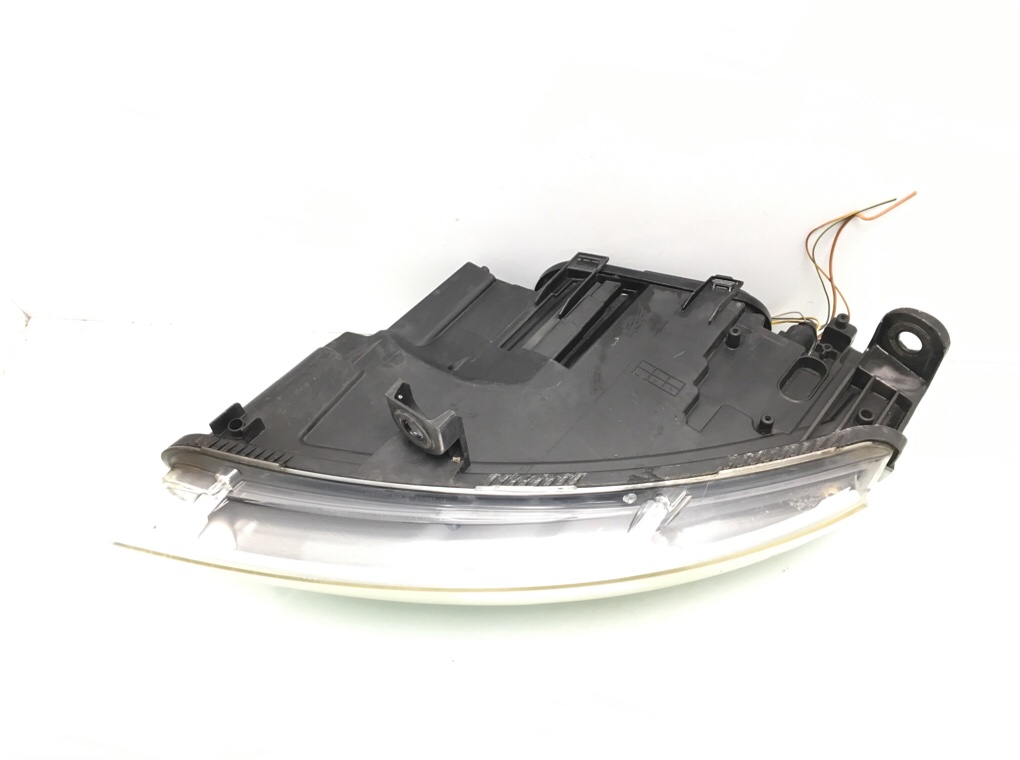 Фара правая бу для Audi A6 C6 2.4 i,  2004 г.