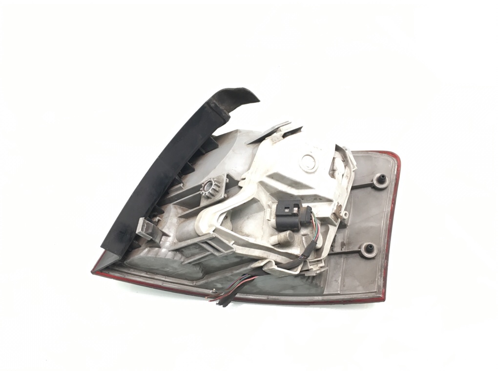 Фонарь задний левый бу для Audi A4 B7 2.0 TDi, 2007 г. Фонарь задний левый бу для Audi A4 B7 2.0 TDi, 2007 г.