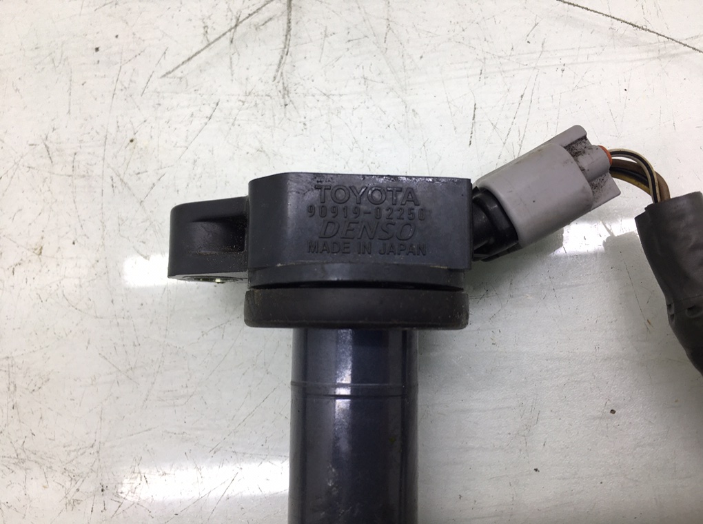 Катушка зажигания бу для Lexus IS 2 2.5 i,  2006 г.