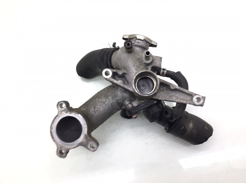 Корпус термостата бу для Lexus IS 2 2.5 i, 2006 г. Корпус термостата бу для Lexus IS 2 2.5 i, 2006 г.