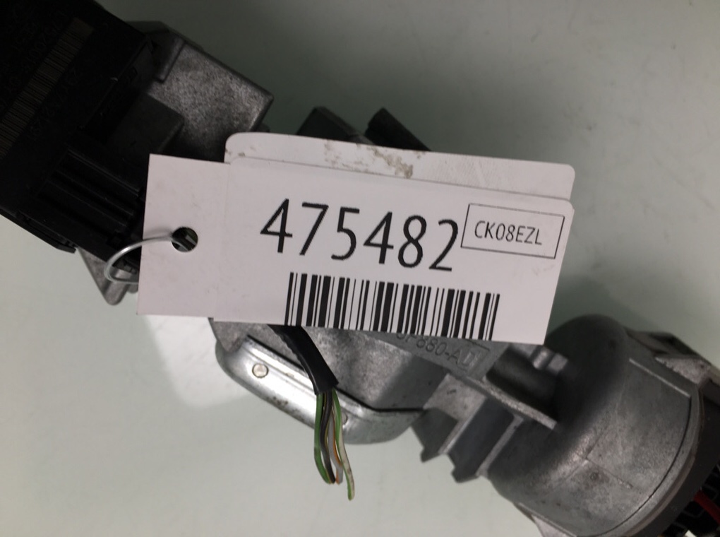 Замок зажигания бу для Ford C-Max 1 1.6 i, 2008 г. Замок зажигания бу для Ford C-Max 1 1.6 i, 2008 г.