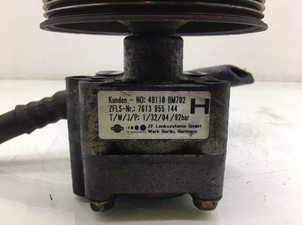 Насос гидроусилителя руля бу для Nissan Almera N16 1.5 i, 2004 г. Насос гидроусилителя руля бу для Nissan Almera N16 1.5 i, 2004 г.