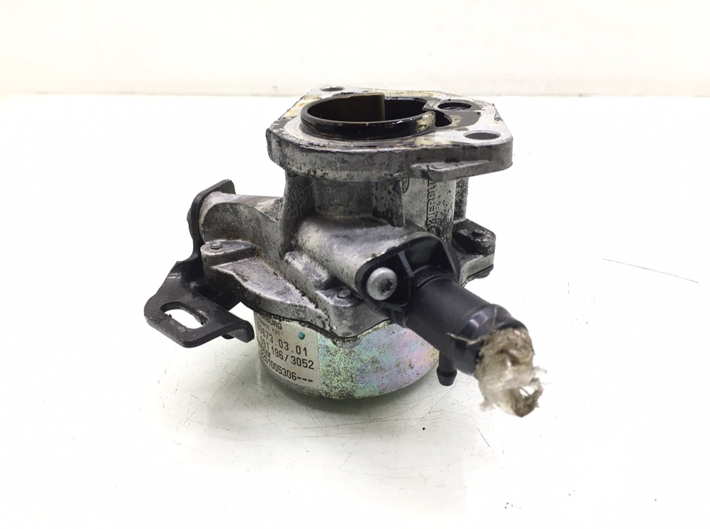 Насос вакуумный бу для Nissan Qashqai 1 1.5 DCi, 2009 г.