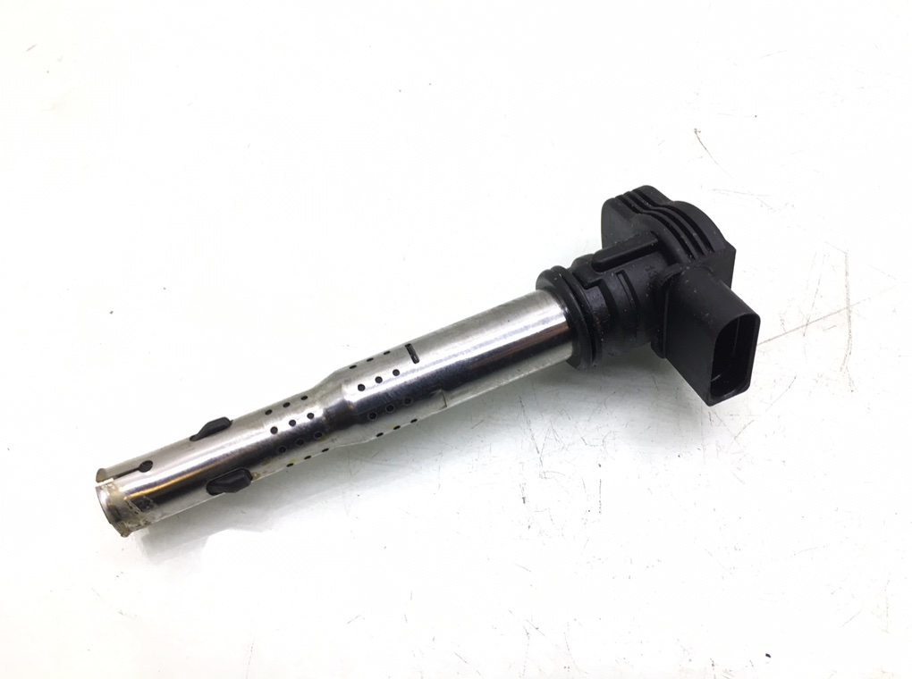 Катушка зажигания бу для Audi A4 B7 2.0 TFSI,  2007 г.