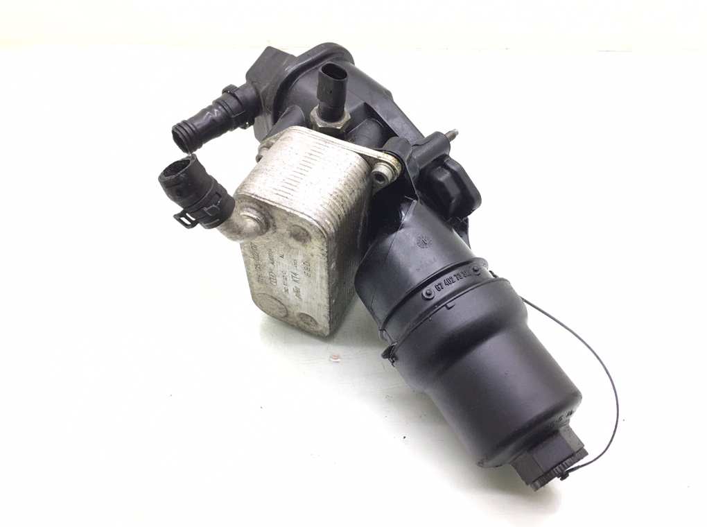 Корпус масляного фильтра бу для Audi A4 B7 2.0 TFSI, 2007 г. Корпус масляного фильтра бу для Audi A4 B7 2.0 TFSI, 2007 г.