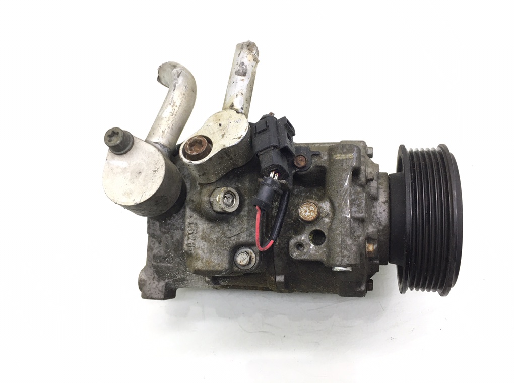 Компрессор кондиционера бу для Audi A4 B7 2.0 TFSI,  2005 г.