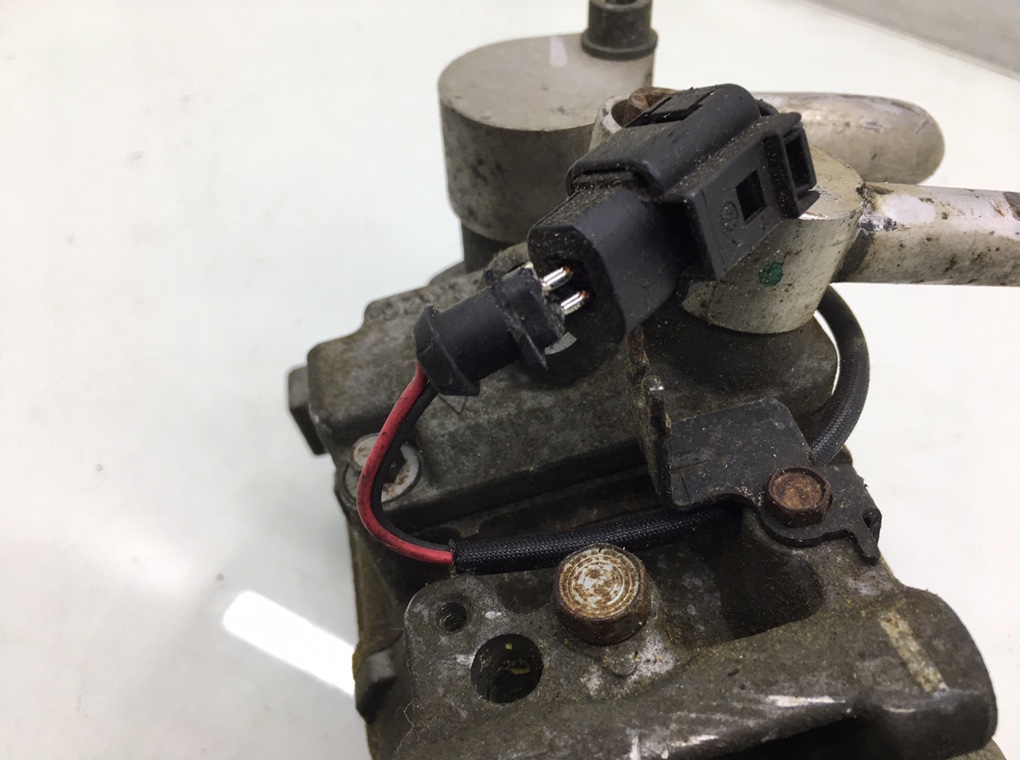 Компрессор кондиционера бу для Audi A4 B7 2.0 TFSI,  2005 г.