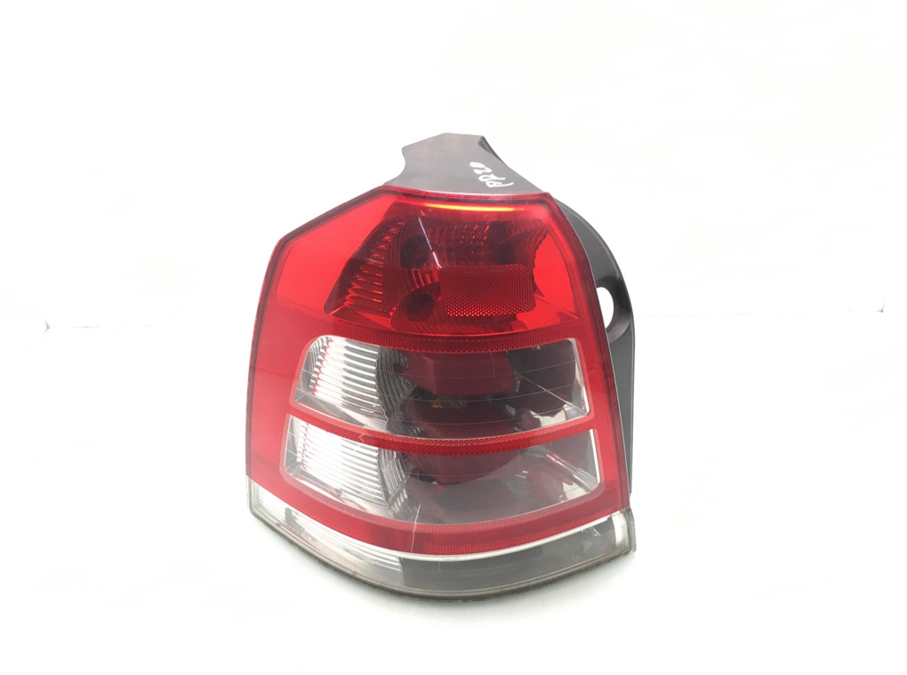 Фонарь задний левый бу для Opel Zafira B 1.9 CDTi, 2010 г.