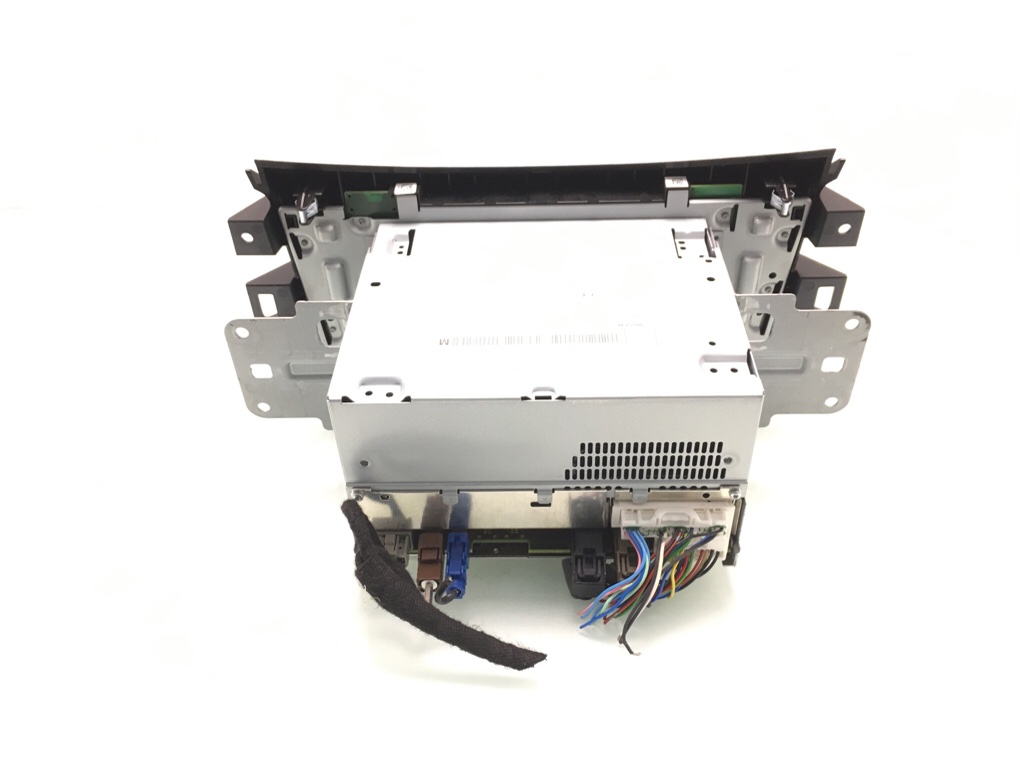 Магнитола бу для Nissan Navara 3 2.3 DCi, 2021 г. Магнитола бу для Nissan Navara 3 2.3 DCi, 2021 г.