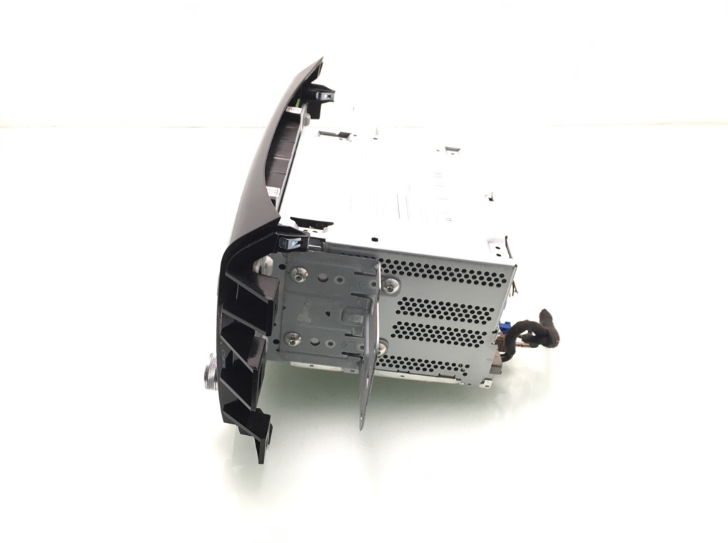 Магнитола бу для Nissan Navara 3 2.3 DCi, 2021 г. Магнитола бу для Nissan Navara 3 2.3 DCi, 2021 г.