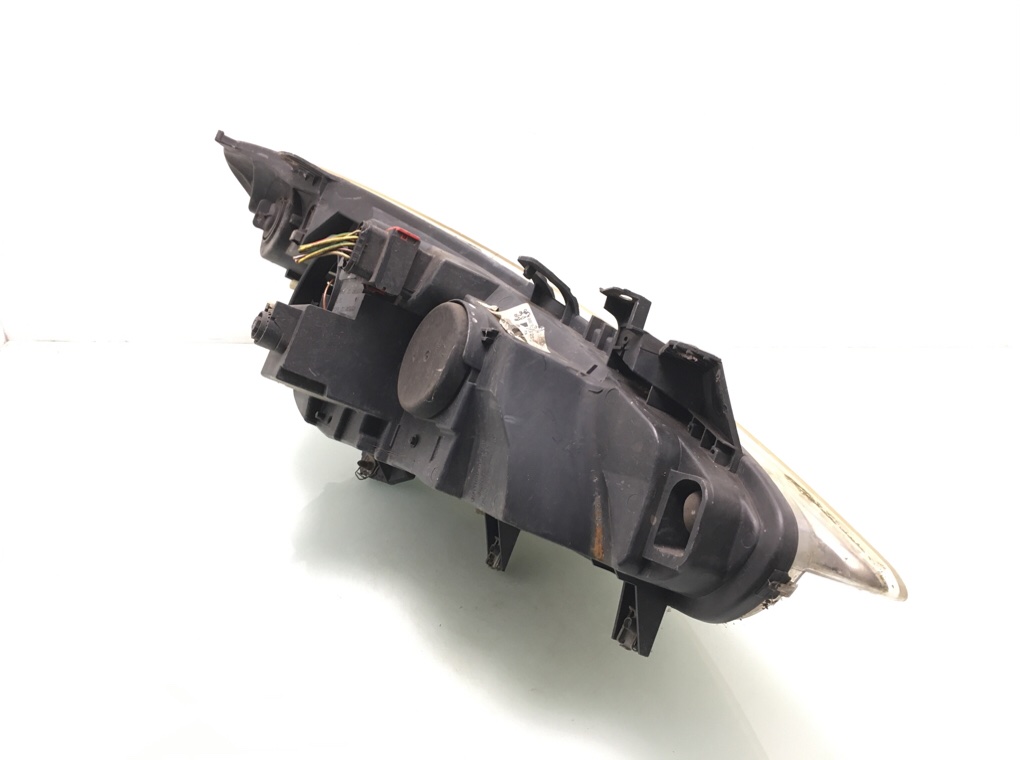 Фара левая бу для Peugeot 307  1.4 i,  2005 г.