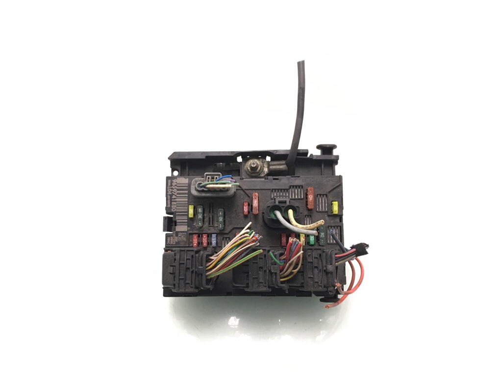 Блок предохранителей бу для Peugeot 307 1.4 i, 2005 г.