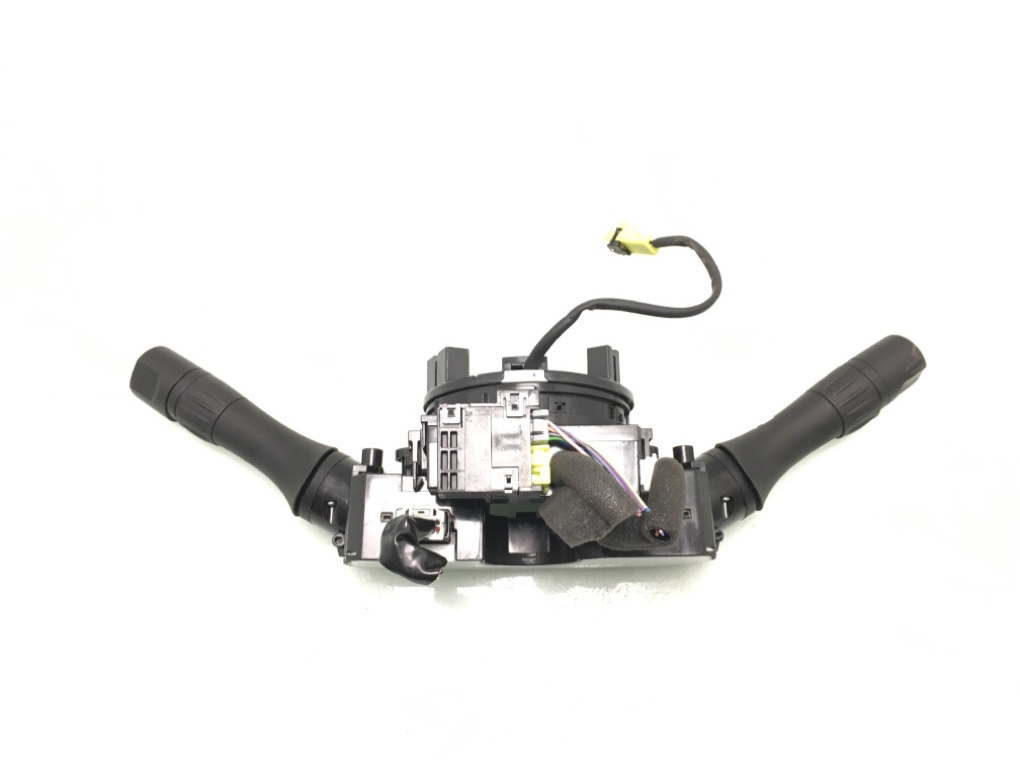 Переключатель подрулевой (стрекоза) бу для Nissan Navara 3 2.3 DCi, 2021 г. Переключатель подрулевой (стрекоза) бу для Nissan Navara 3 2.3 DCi, 2021 г.